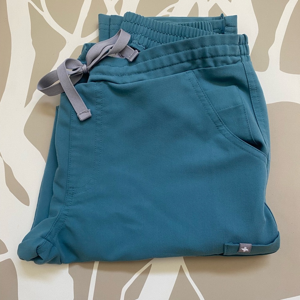 FIGS Yola Scrub Pants